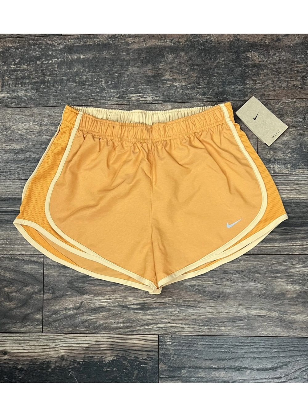 Nike Tempo Women’s Size Medium Orange Brief-Lined 3” Inseam Running Shorts